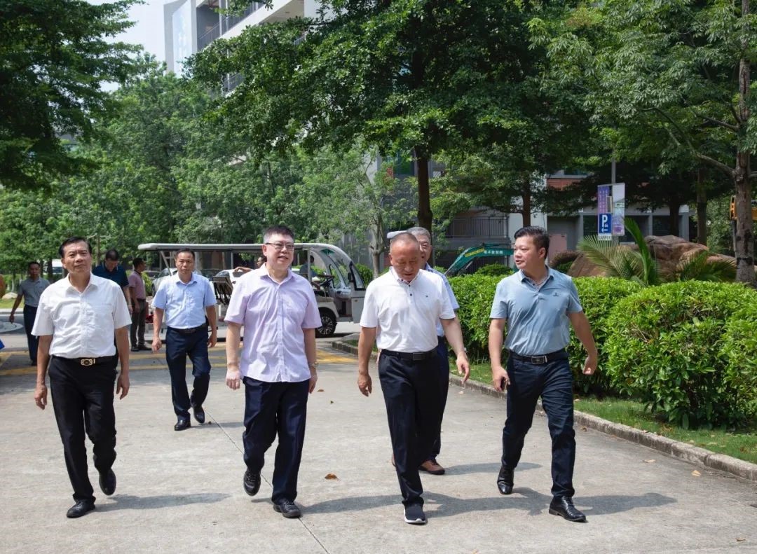 广东省科学手艺协会党组成员.jpg