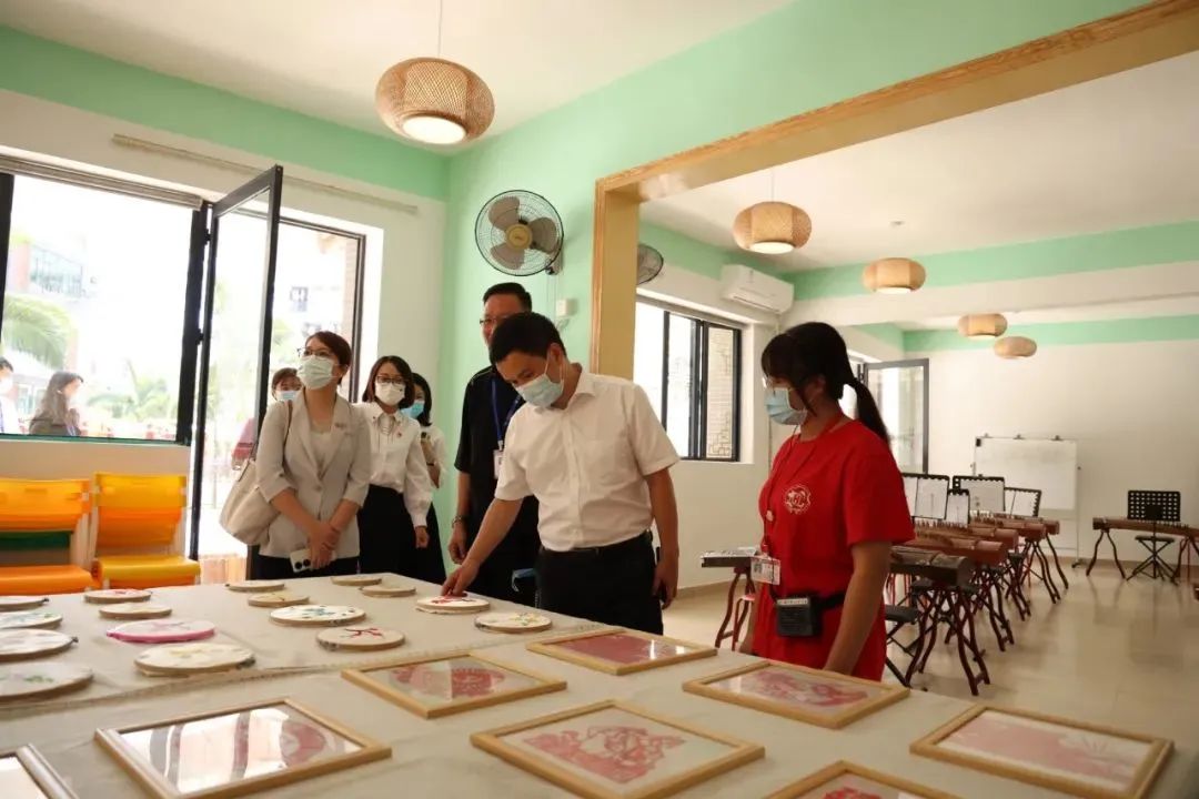 团省委副书记王浩一行莅临集团旗下pg电子职业手艺学院调研指导事情3.jpg