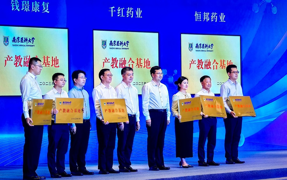 8481692682519374.jpg j9游戏2 (1).jpg